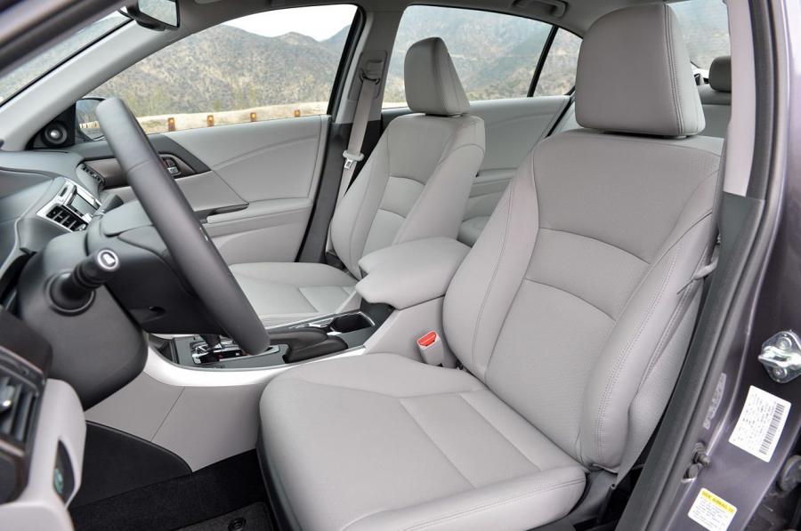  Honda Accord V6 Touring 2014 года  (фото 18 из 42)